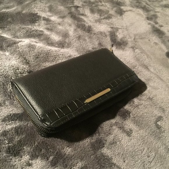 Handbags - Black Wallet Bag